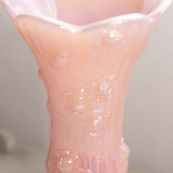 Vintage Fenton Pink Iridescent Glass Rose Floral Footed Vase - Picture 3 of 9